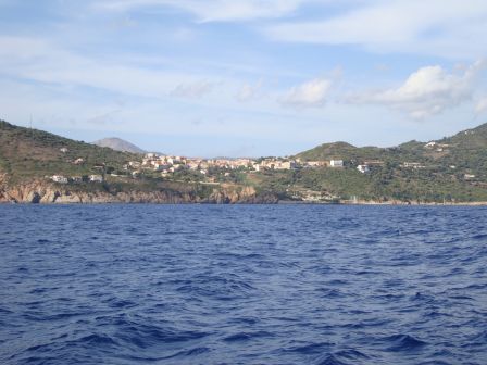 Passage devant Cargese